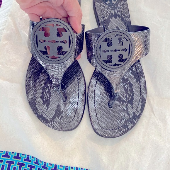 Tory Burch Shoes - FINAL⬇️EUC💯🤍TORY BURCH🤍MILLER THONG SANDALS